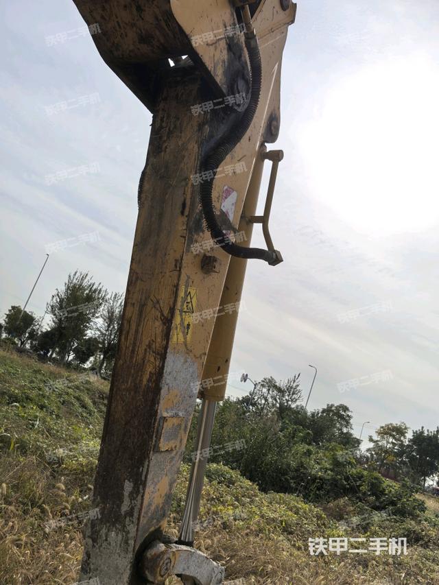 小臂整體左后（工作和回轉(zhuǎn)裝置）