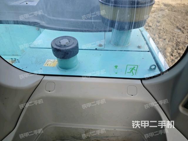 座椅右側(cè)控制臺(tái)/鑰匙門/油門/含右手柄（駕駛室部分）