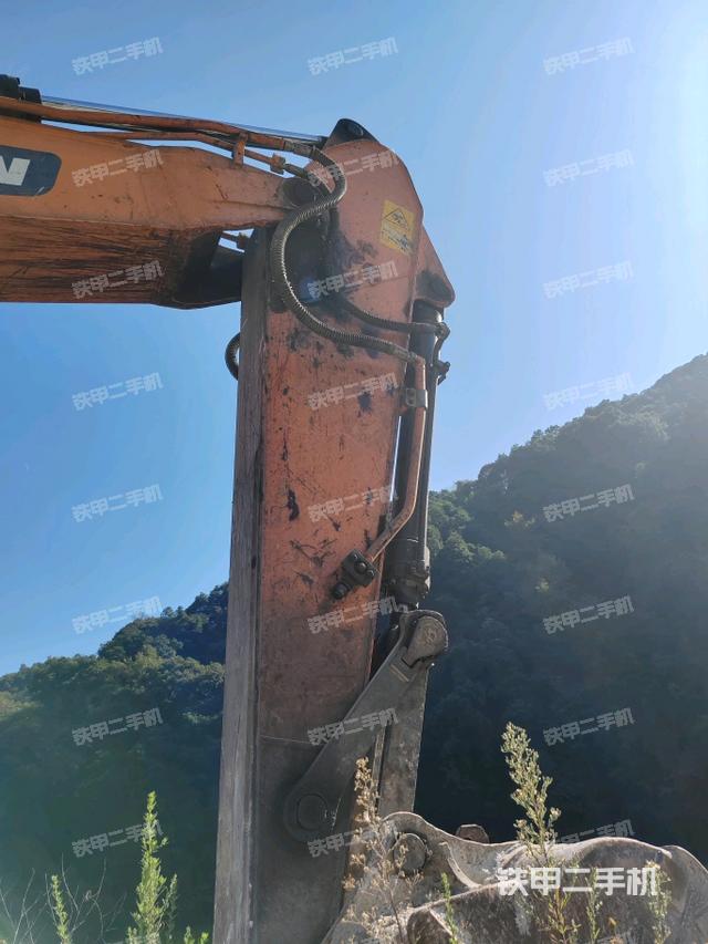 大臂整體?右側(cè)(工作和回轉(zhuǎn)裝置) 大臂整體?右側(cè)(工作和回轉(zhuǎn)裝置)