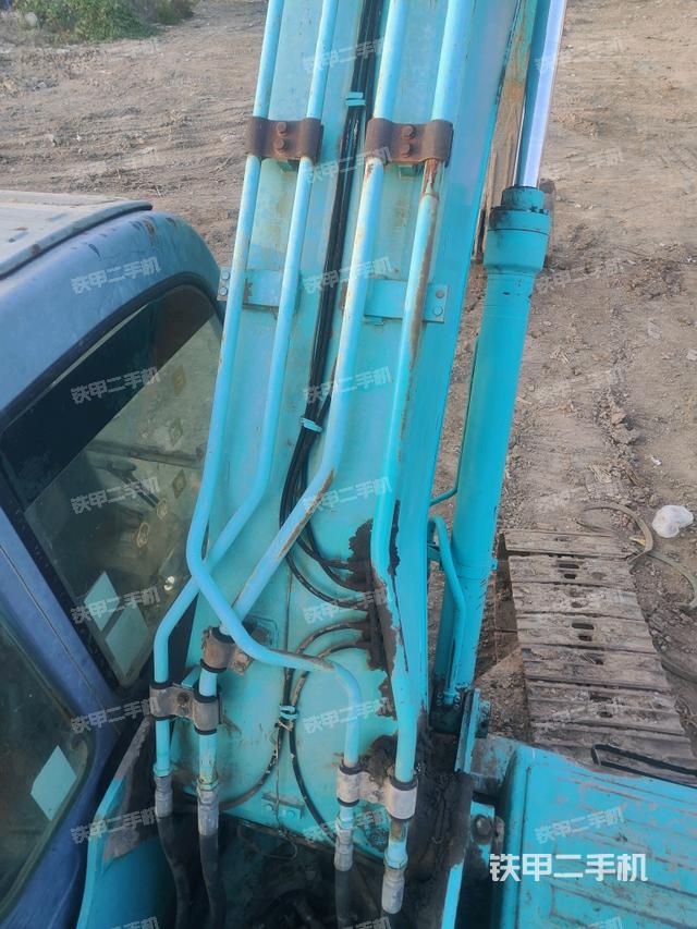 大臂背部俯視（工作和回轉裝置）