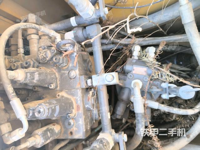 氣門室蓋螺絲特寫（上車部件）