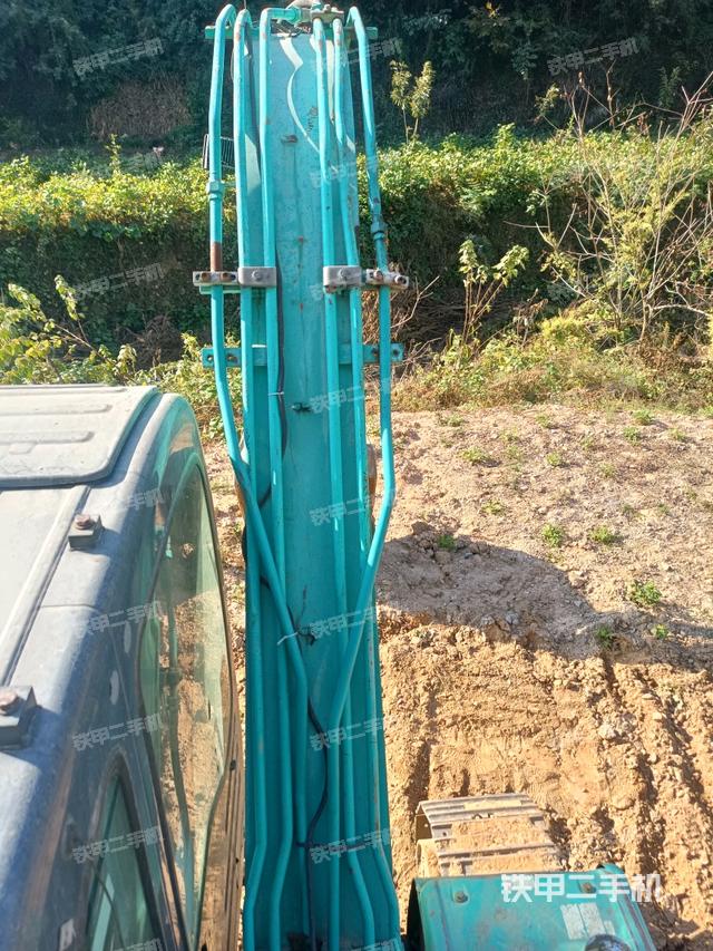 大臂背部俯視（工作和回轉(zhuǎn)裝置）