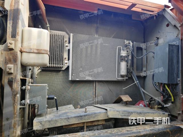 散熱器正面（大件艙室）