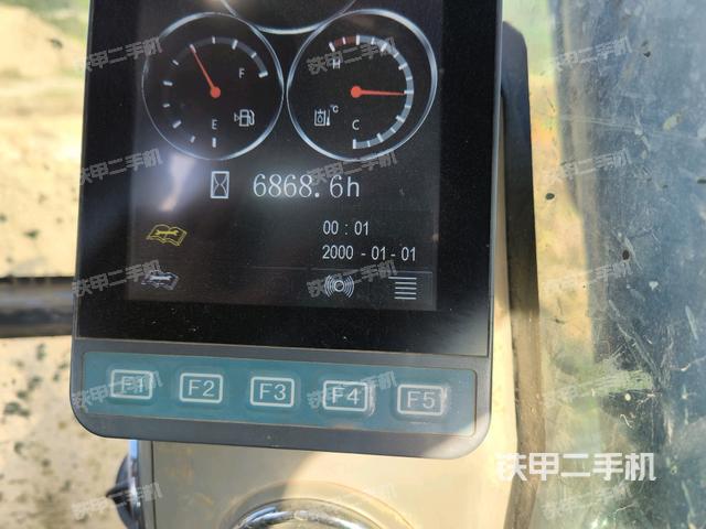 駕駛室正側(cè)（駕駛室部分）