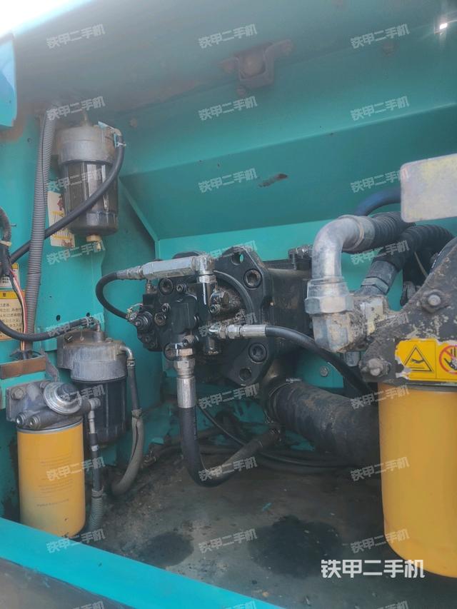 液壓泵斜45?左（大件艙室）