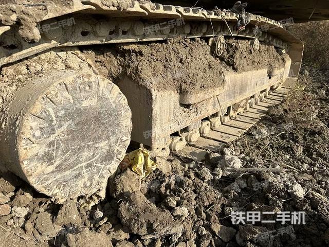 左側(cè)履帶整體?（行走機構(gòu)）