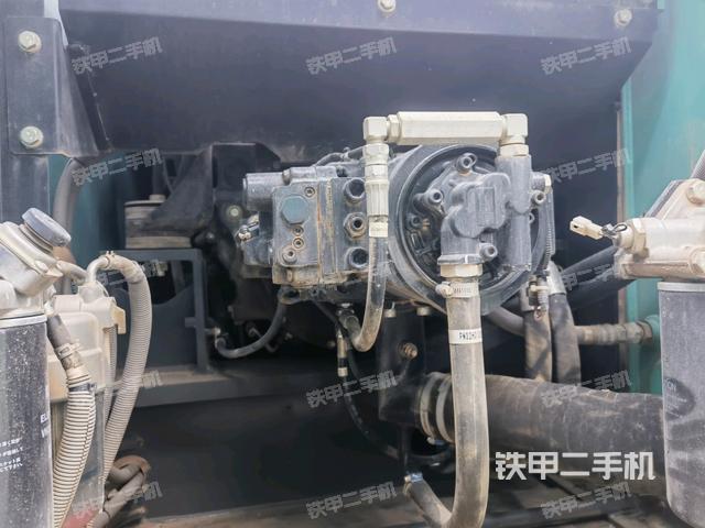 液壓泵斜45?左(大件艙室) 液壓泵斜45?左(大件艙室)