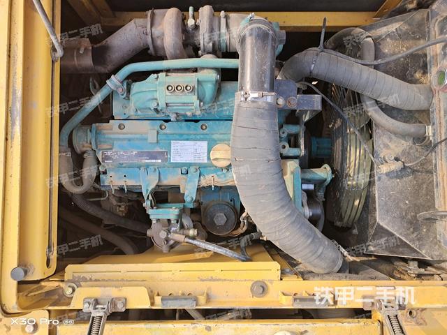 發(fā)動(dòng)機(jī)整體俯視（整機(jī)外觀）