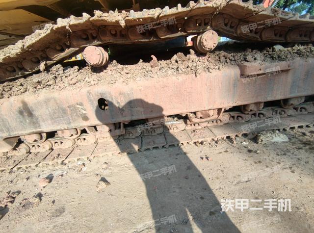 左側(cè)履帶整體?（行走機(jī)構(gòu)）