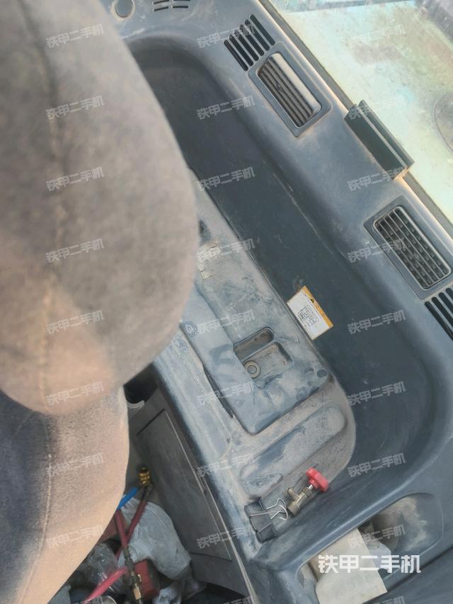 座椅后部（駕駛室部分）