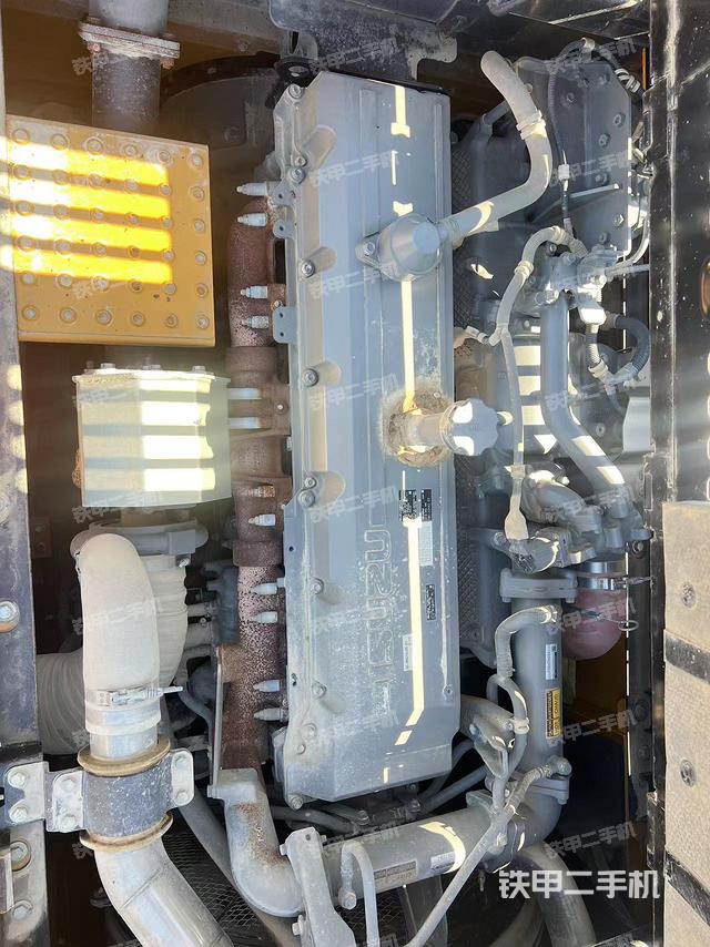 發(fā)動機整體俯視(整機外觀) 發(fā)動機整體俯視(整機外觀)