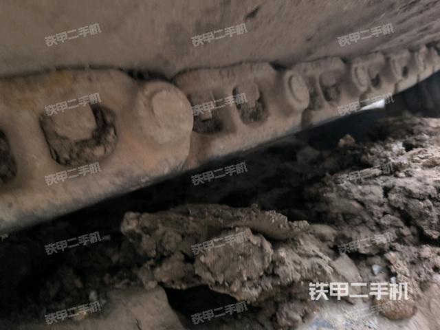 右側行走馬達蓋板（行走機構）