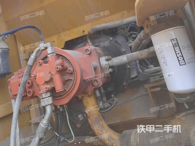 液壓泵斜45?左（大件艙室）