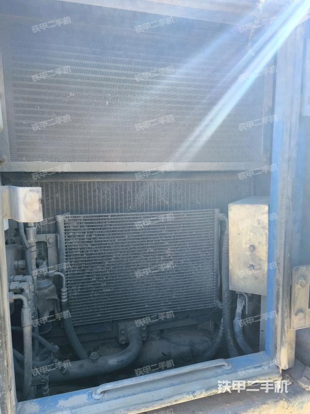 散熱器正面（大件艙室）