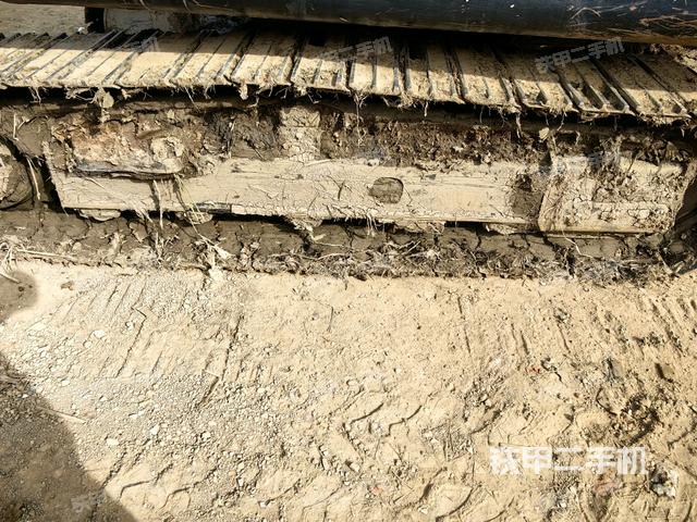 左側(cè)履帶整體?（行走機構(gòu)）