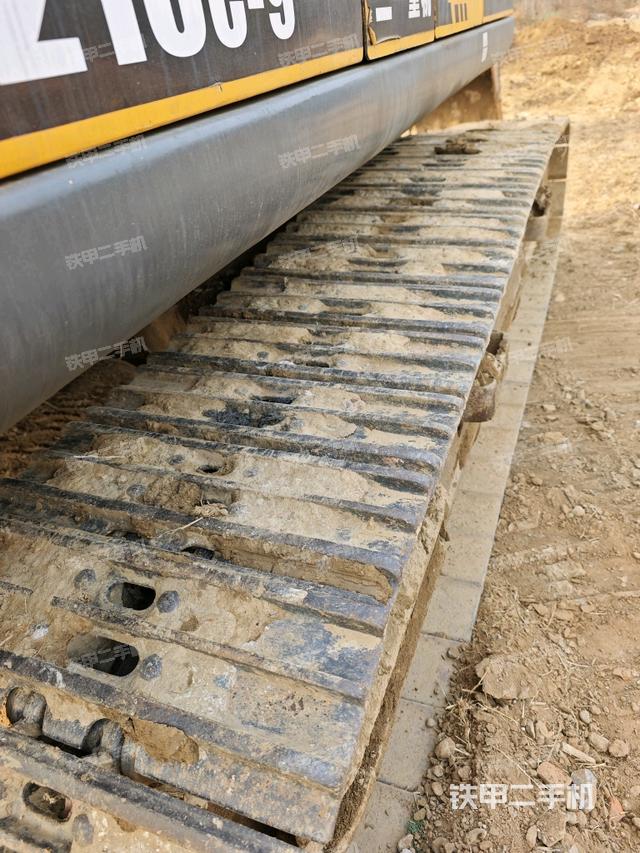 單側履帶整體（整機外觀）