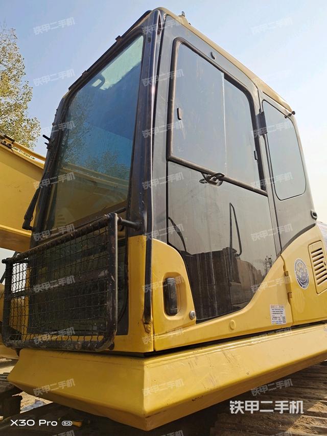 駕駛室整體（整機外觀）