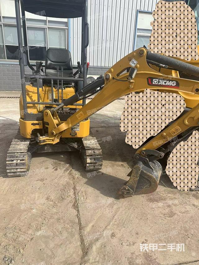 駕駛室頂部（整機(jī)外觀）