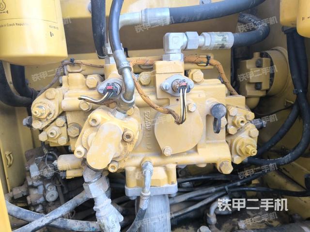液壓泵室(大件艙室) 液壓泵室(大件艙室)