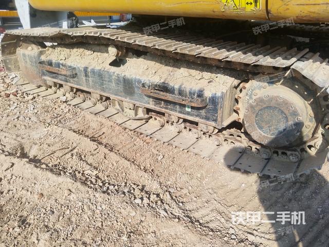 單側(cè)履帶整體（整機(jī)外觀）