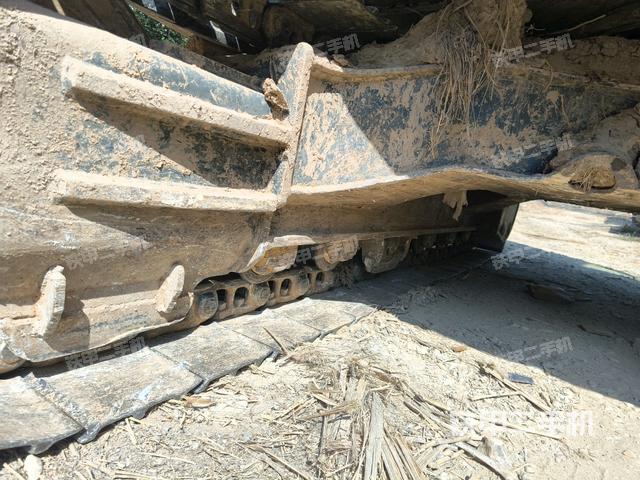 左側(cè)履帶整體?（行走機(jī)構(gòu)）