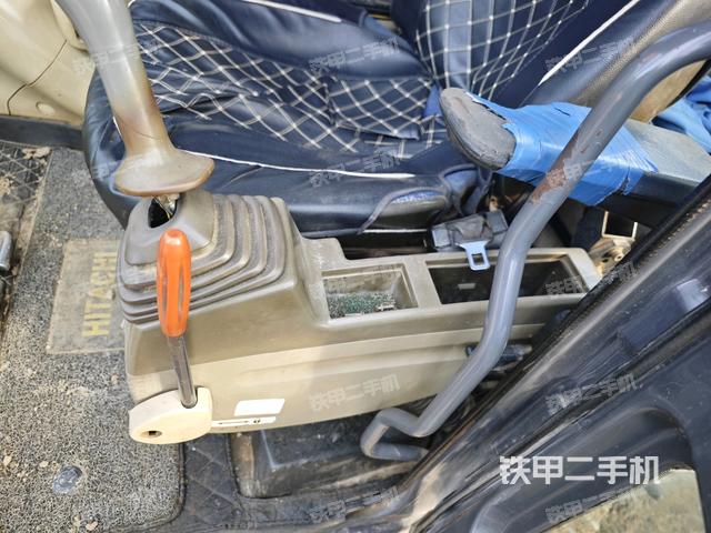 座椅后部（駕駛室部分）