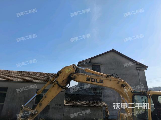 小臂整體右前（工作和回轉(zhuǎn)裝置）