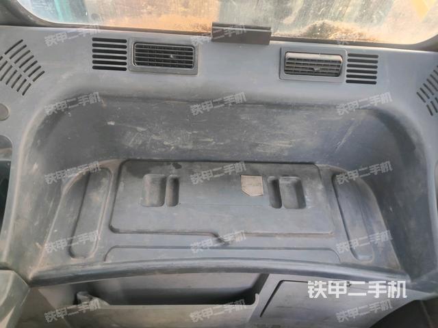 座椅后部（駕駛室部分）