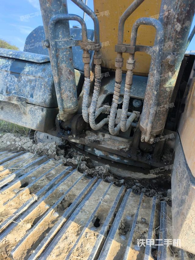 大臂根部?斜視（工作和回轉(zhuǎn)裝置）