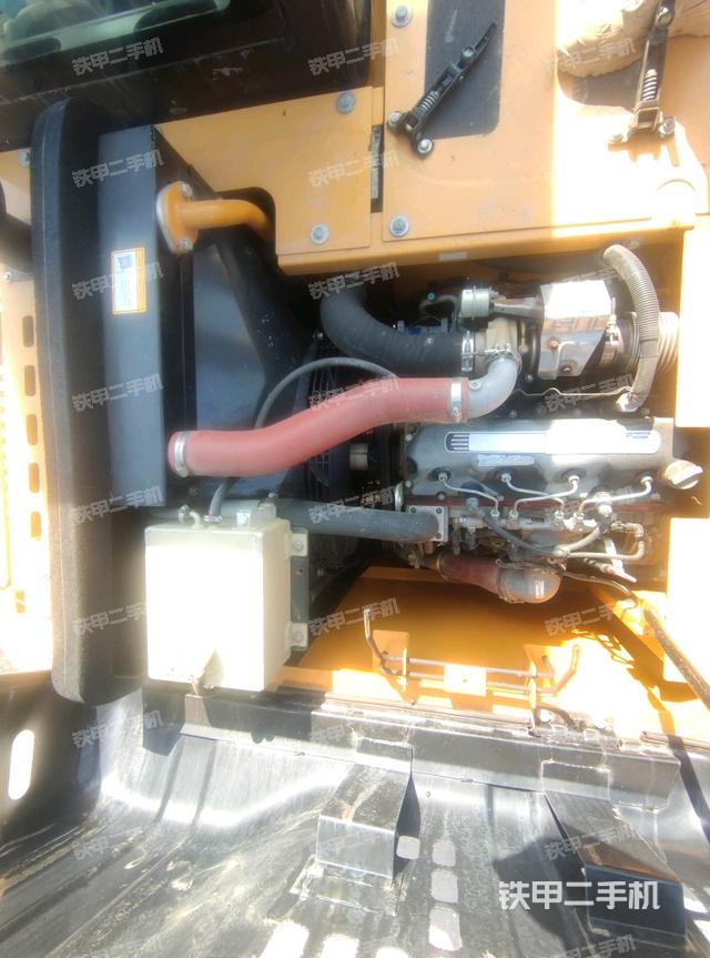 發(fā)動機整體俯視(整機外觀) 發(fā)動機整體俯視(整機外觀)