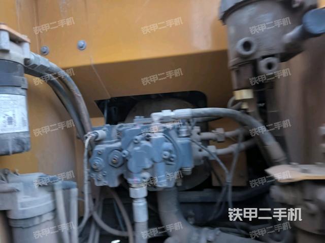 液壓泵斜45?左（大件艙室）