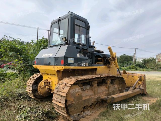 右后45°（推土機整車外觀）