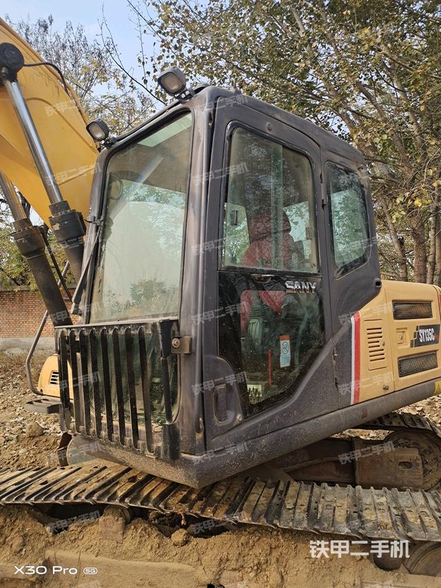 駕駛室整體（整機(jī)外觀）