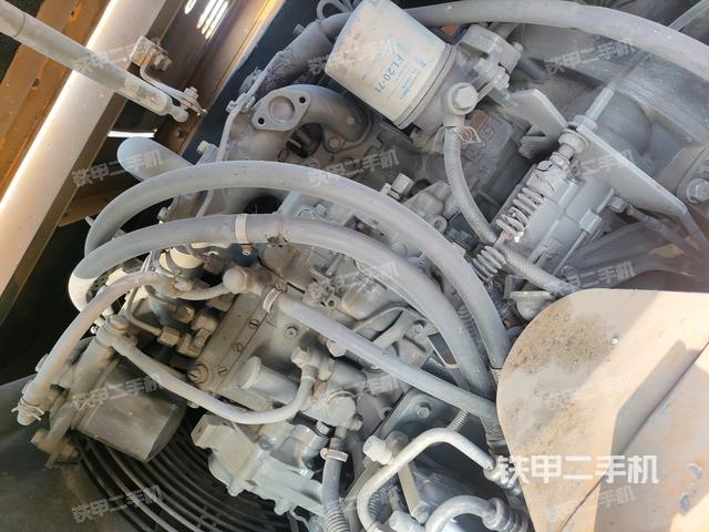 發(fā)動(dòng)機(jī)室（上車部件）