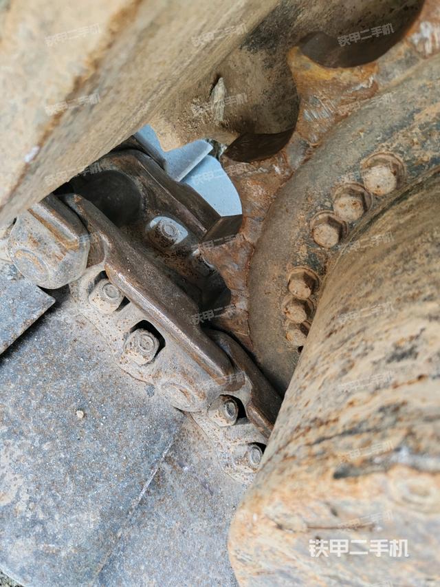 左側(cè)行走馬達(dá)蓋板(行走機(jī)構(gòu)) 左側(cè)行走馬達(dá)蓋板(行走機(jī)構(gòu))