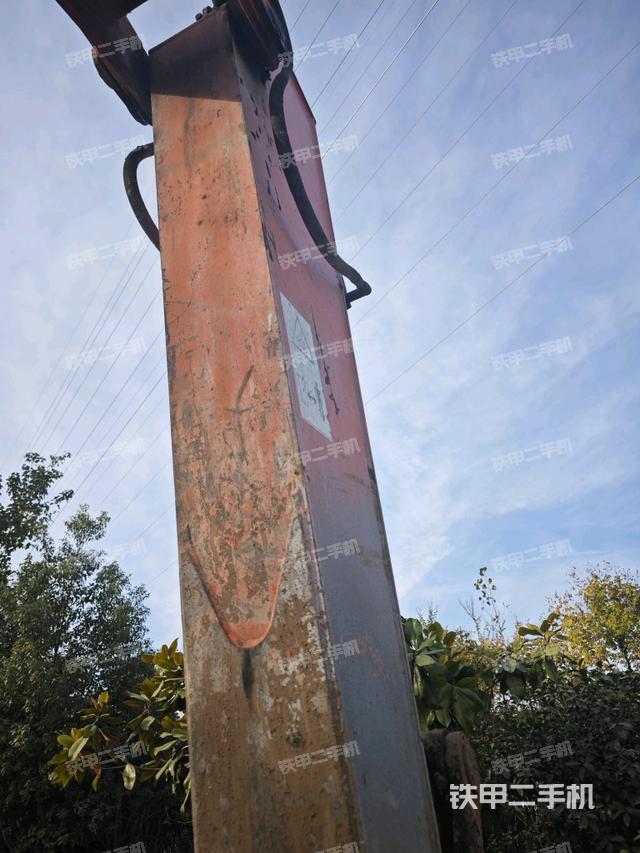 大臂油缸整體?豎拍（工作和回轉(zhuǎn)裝置）