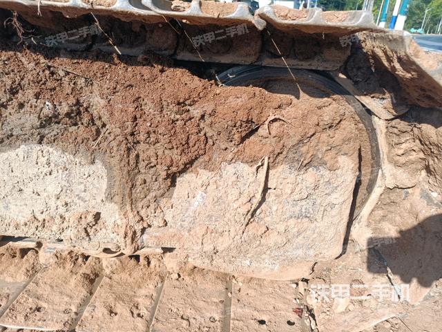 右導向輪（行走機構(gòu)）