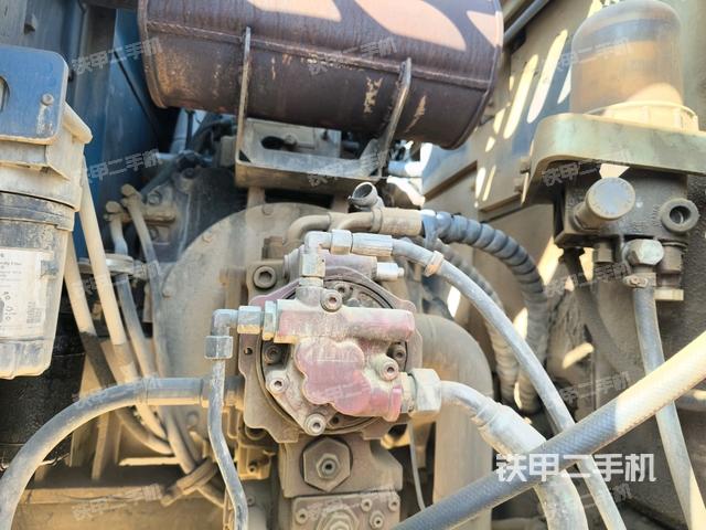 電瓶（大件艙室）