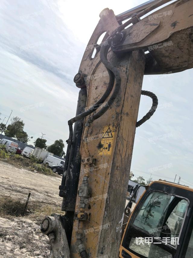 小臂整體右前（工作和回轉(zhuǎn)裝置）