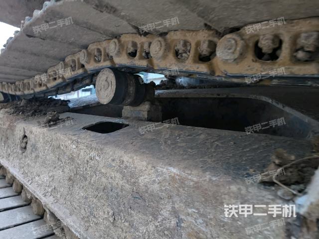 左側履帶整體?（行走機構）