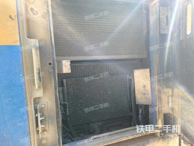 液壓泵斜45?右（大件艙室）