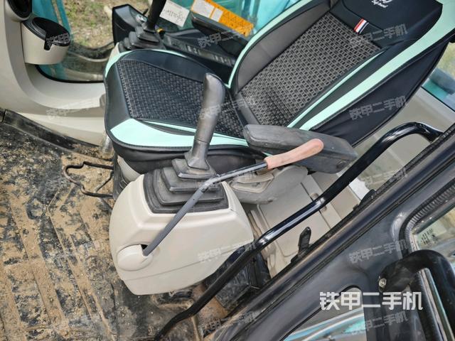 座椅后部（駕駛室部分）