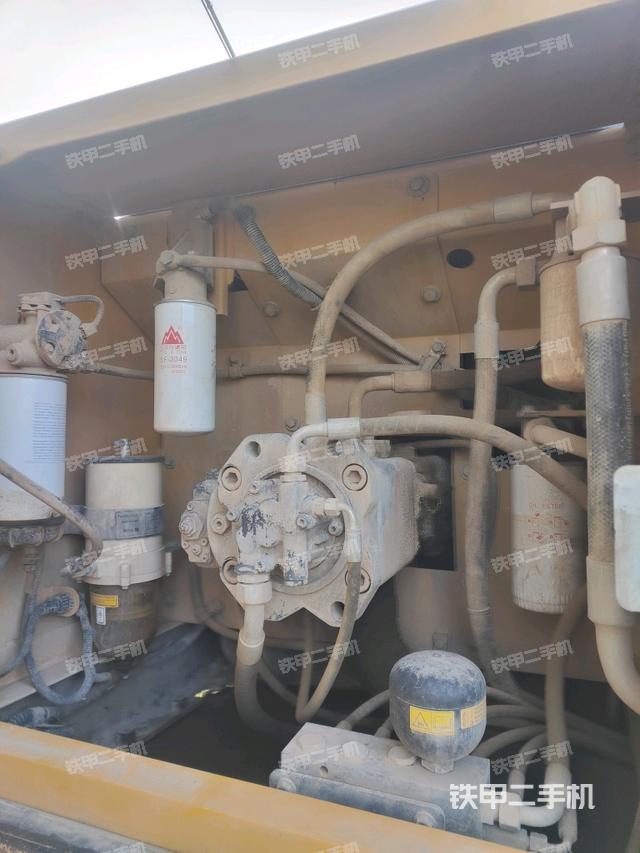 液壓泵斜45?左（大件艙室）