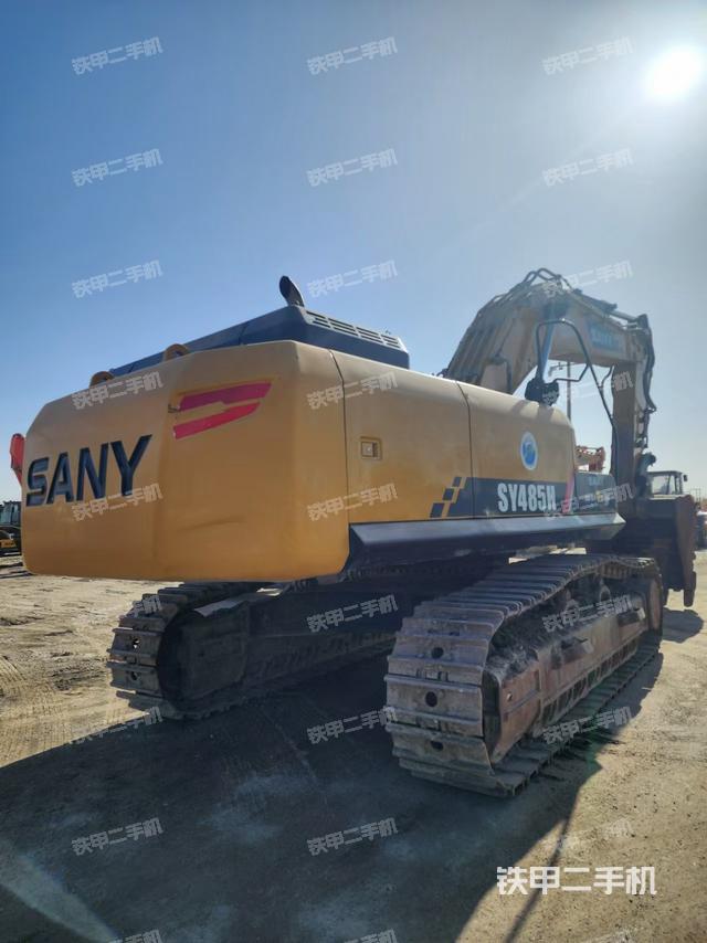 整機右后45°(整機外觀) 整機右后45°(整機外觀)