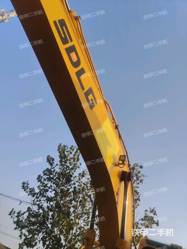 大臂整體?右側(cè)（工作和回轉(zhuǎn)裝置）