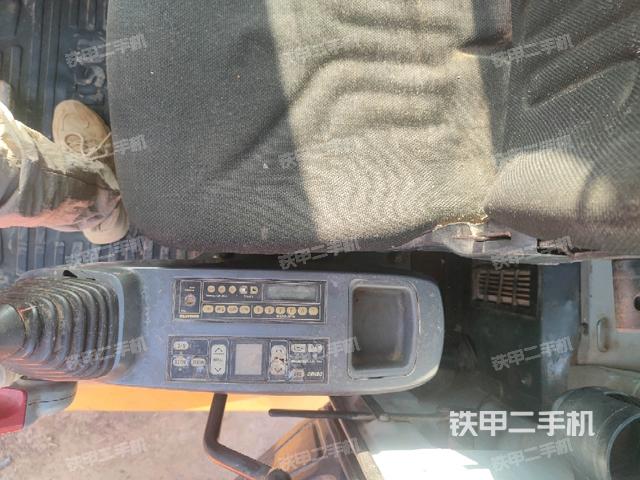 后窗玻璃角標(biāo)（駕駛室部分）