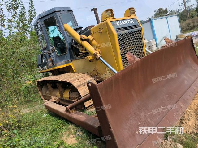 右前45°（推土機(jī)整車外觀）