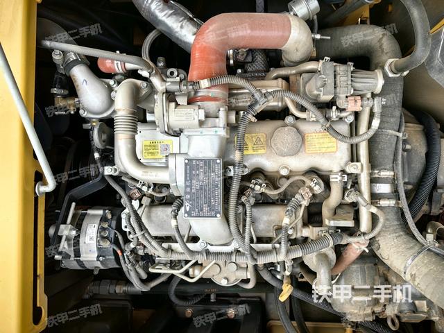 發(fā)動機室(上車部件) 發(fā)動機室(上車部件)
