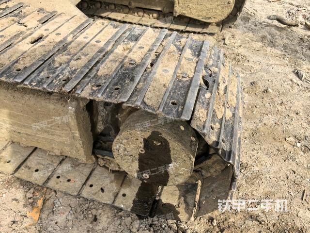 左側(cè)行走馬達(dá)蓋板（行走機(jī)構(gòu)）