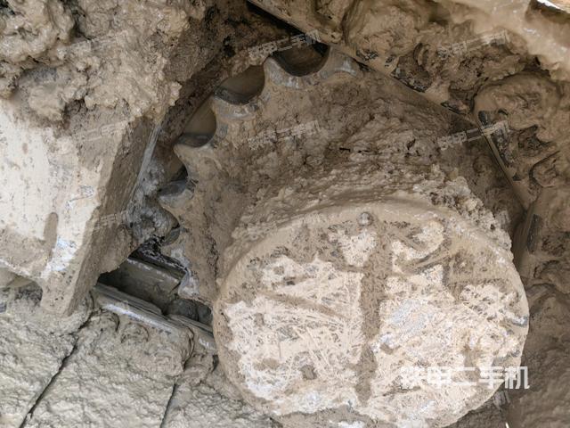 左驅(qū)動(dòng)輪（行走機(jī)構(gòu)）